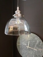 Lampa wisząca ze szklanym kloszem. Lampa punktowa do salonu. 